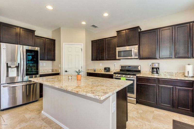 1863 W Fetlock Trl, Phoenix, AZ 85085