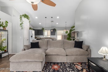 18631 5th Dr, Phoenix, AZ 85027