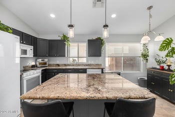 18631 5th Dr, Phoenix, AZ 85027