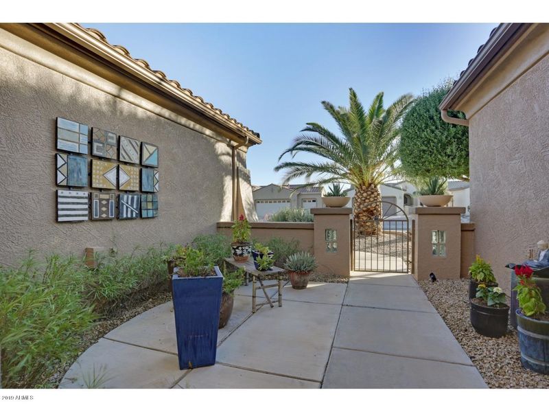 18635 N Paloma Ct, Surprise, AZ 85387