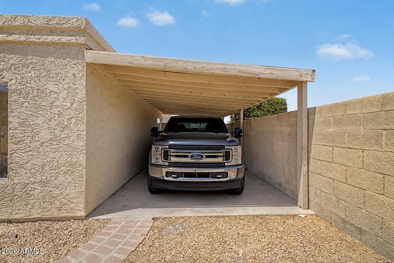 18637 46th Dr, Glendale, AZ 85308