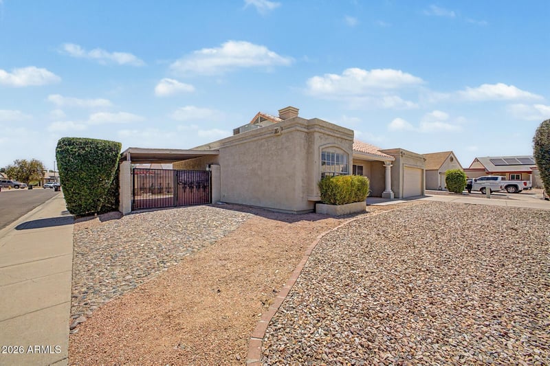 18637 46th Dr, Glendale, AZ 85308