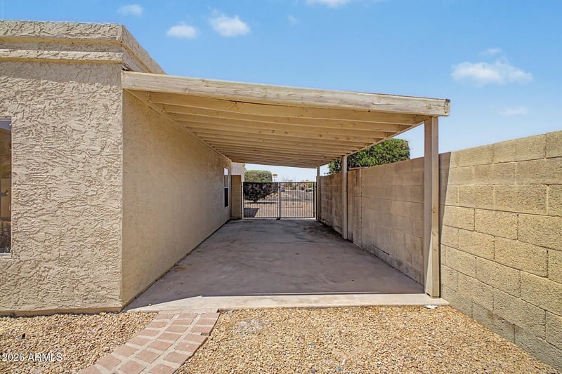 18637 46th Dr, Glendale, AZ 85308