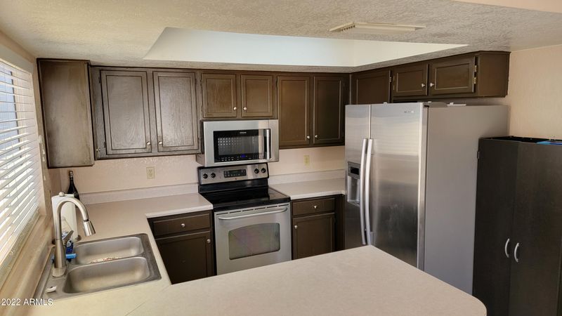 18637 N 5th Ave, Phoenix, AZ 85027