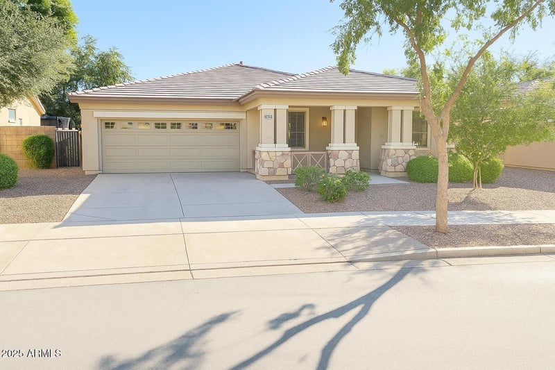 18637 Seagull Dr, Queen Creek, AZ 85142