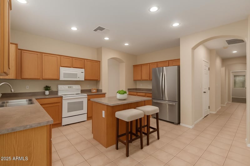 18637 Seagull Dr, Queen Creek, AZ 85142