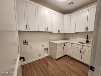 1864 E New River Rd, Phoenix, AZ 85086