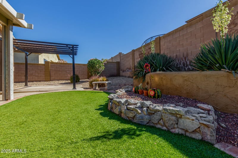18641 Western Star Blvd, Goodyear, AZ 85338