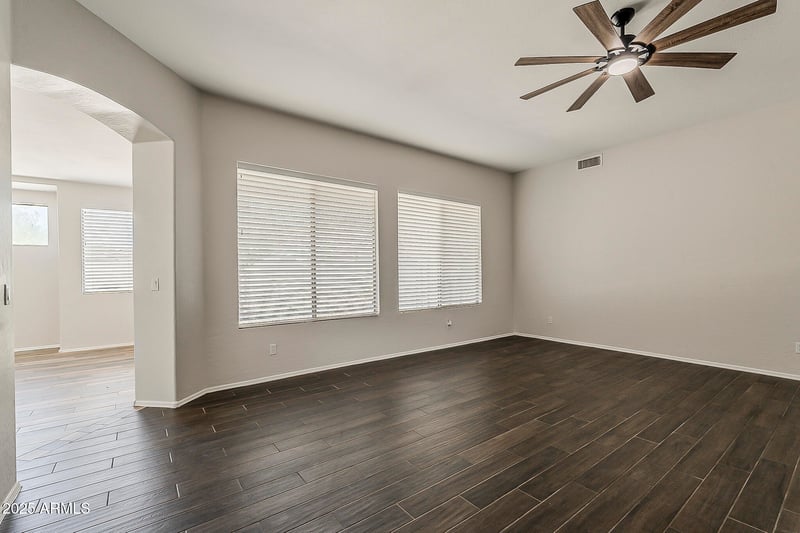 18642 Sunrise Dr, Goodyear, AZ 85338