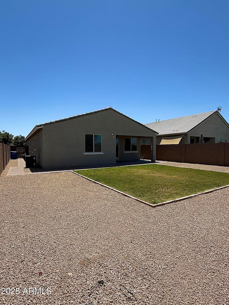 18642 Yucatan Dr, Surprise, AZ 85388