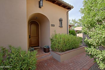 18650 Thompson Peak Pw #1052, Scottsdale, AZ 85255