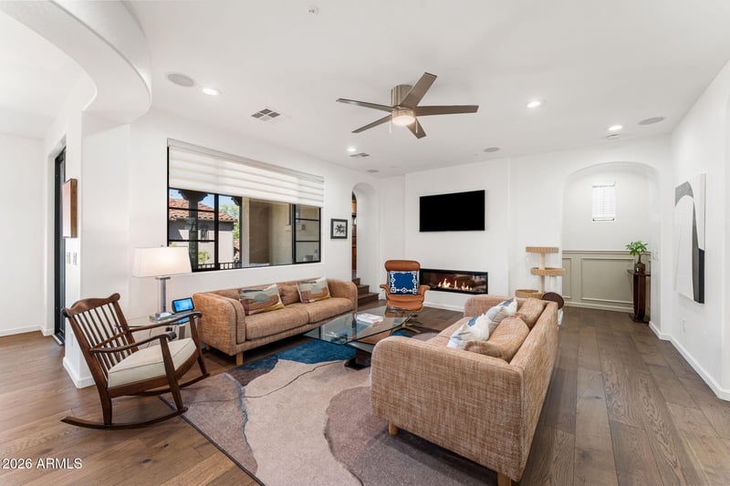 18650 Thompson Peak Pw #2074, Scottsdale, AZ 85255