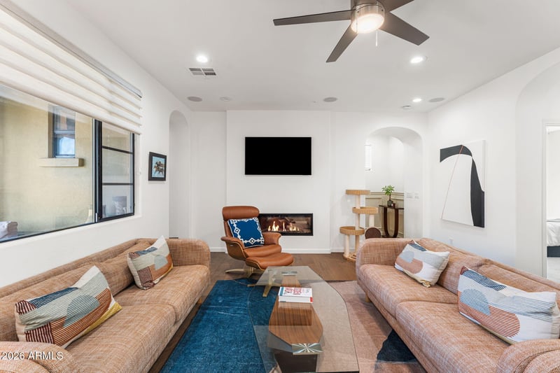 18650 Thompson Peak Pw #2074, Scottsdale, AZ 85255