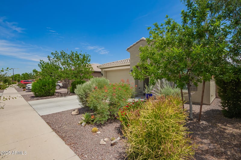18653 Mescal St, Surprise, AZ 85388