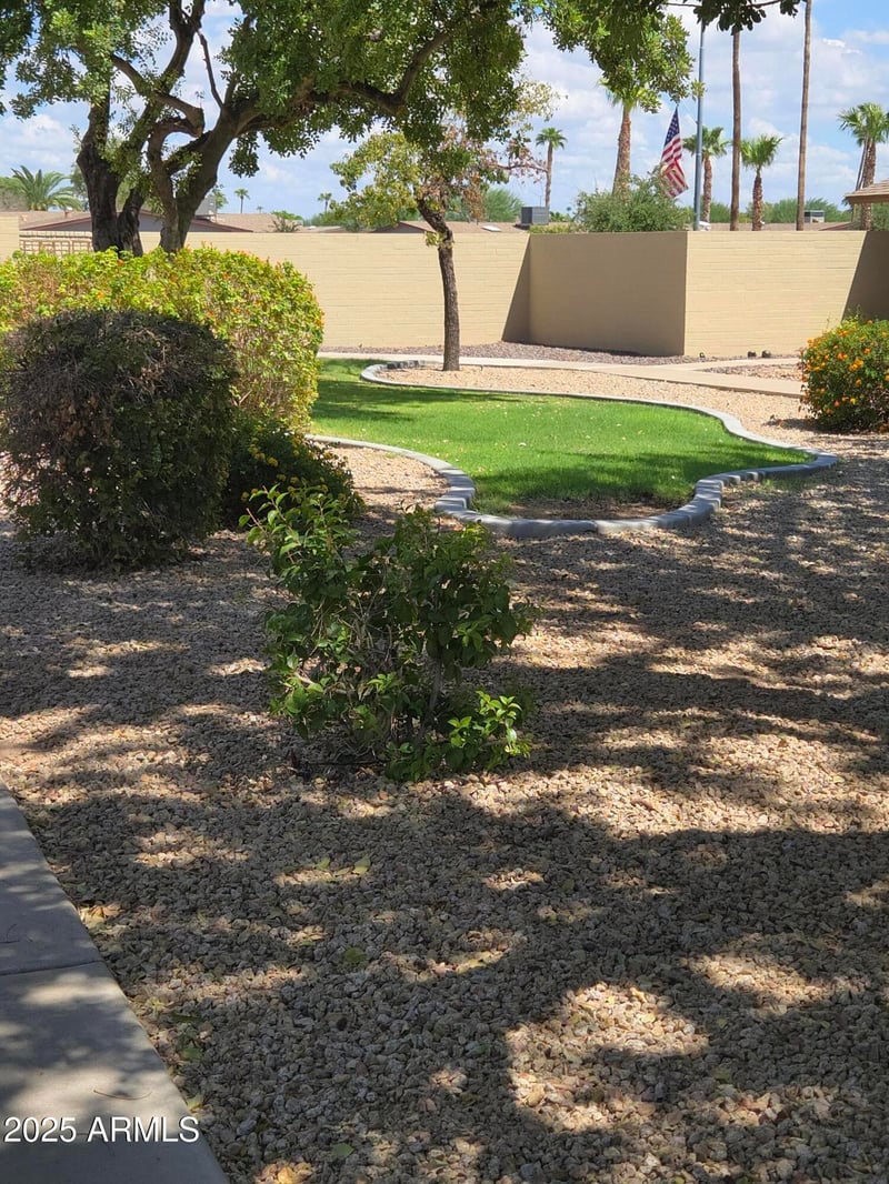 18655 Palomar Dr, Sun City West, AZ 85375