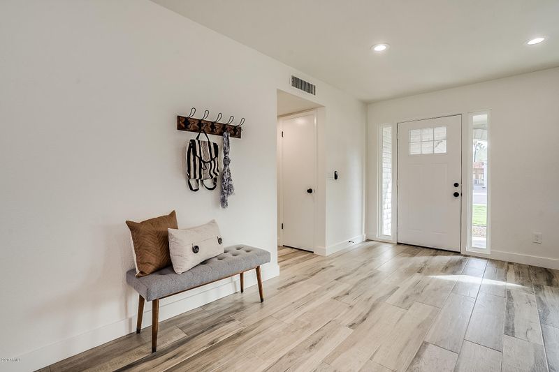 1866 E Yale Dr, Tempe, AZ 85283