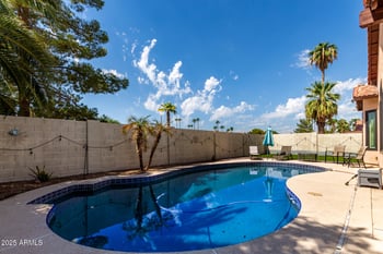 18666 70th Dr, Glendale, AZ 85308