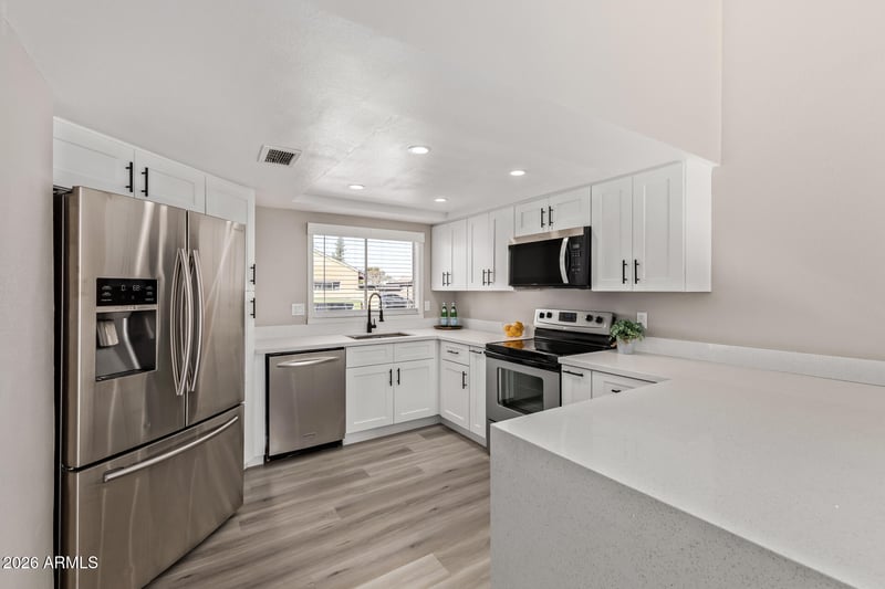 1867 Kirkland Ln, Tempe, AZ 85281
