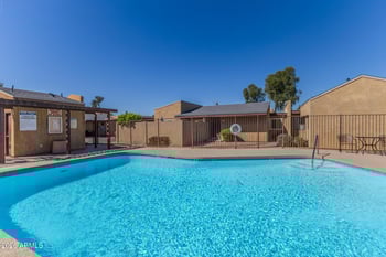 1867 Kirkland Ln, Tempe, AZ 85281