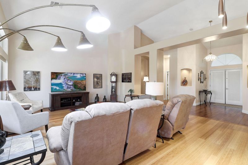 1867 W Redfield Rd, Gilbert, AZ 85233