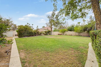 18670 67th Dr, Glendale, AZ 85308