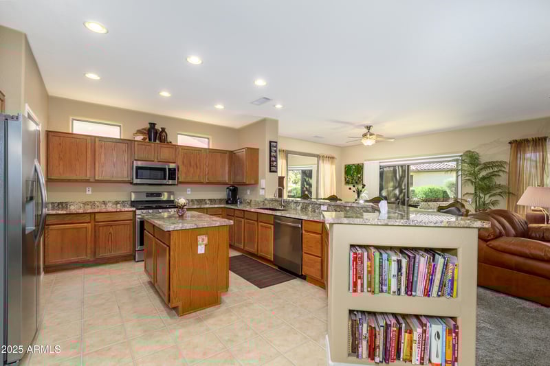 18670 Rincon Ct, Surprise, AZ 85387