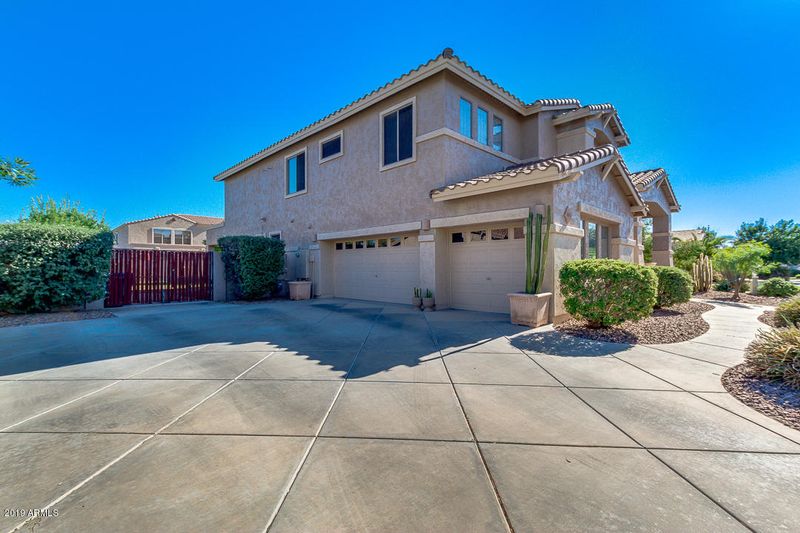 18675 E Walnut Rd, Queen Creek, AZ 85142