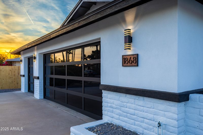 1868 E La Donna Dr, Tempe, AZ 85283