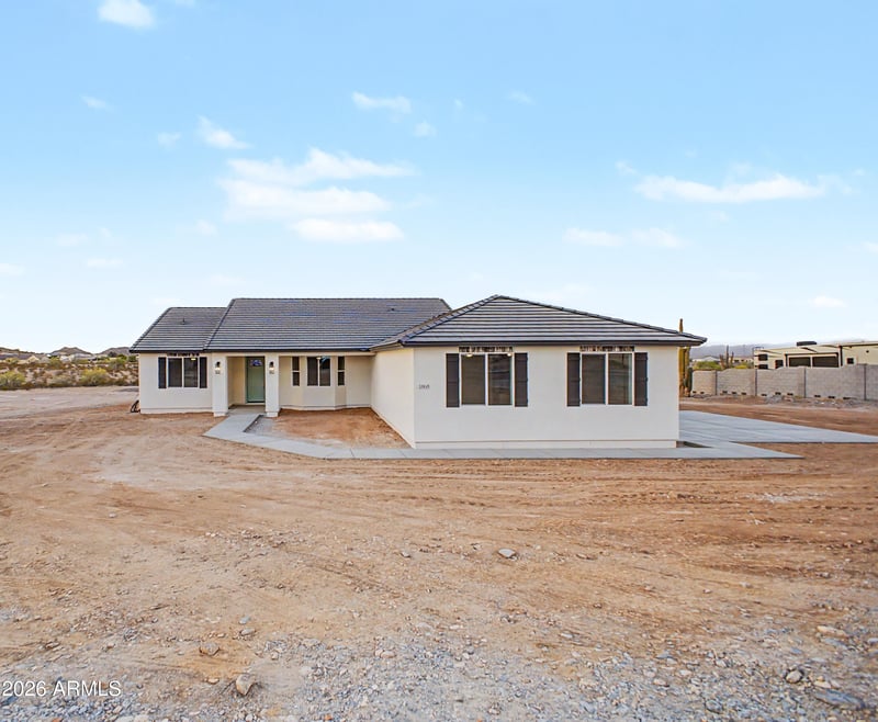 1868 Brooke Ln, San Tan Valley, AZ 85144