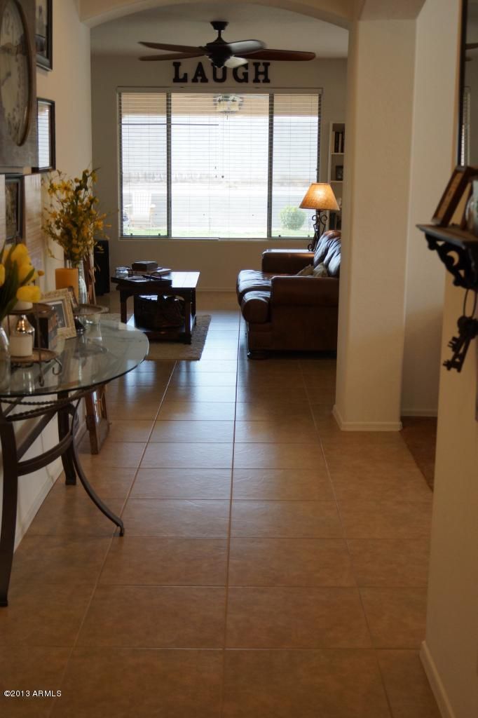 1869 E Indigo St, Gilbert, AZ 85298