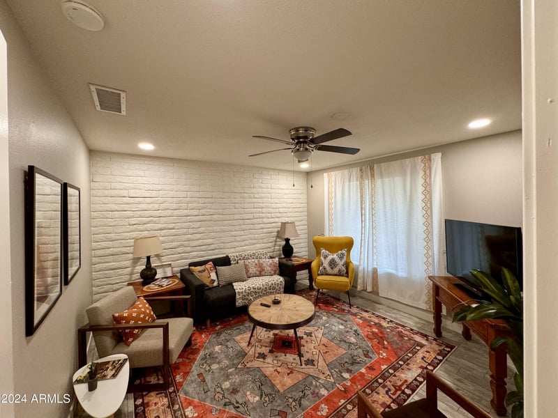 1869 Geneva Dr, Tempe, AZ 85282