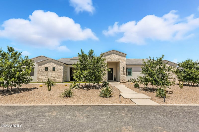 18706 Chestnut Dr, Queen Creek, AZ 85142