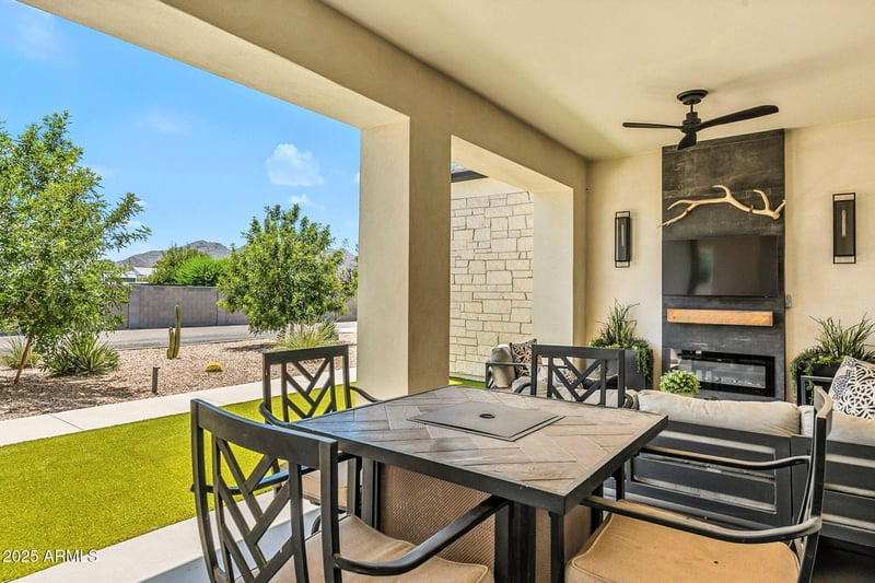 18706 Chestnut Dr, Queen Creek, AZ 85142