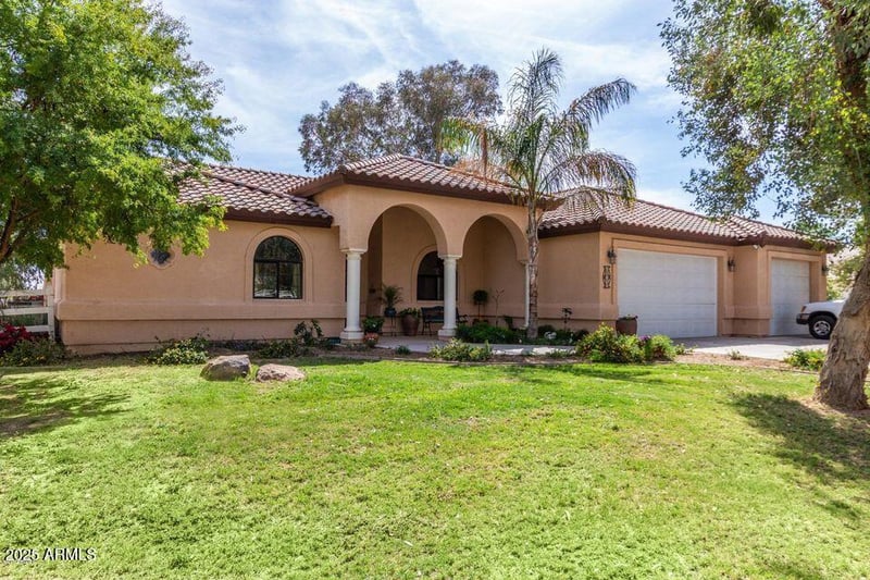 18707 Elm St, Litchfield Park, AZ 85340