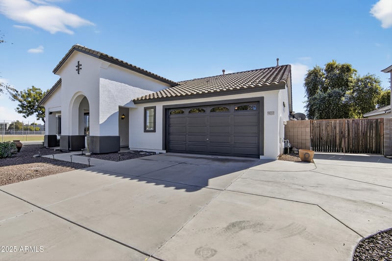 18711 Raven Dr, Queen Creek, AZ 85142