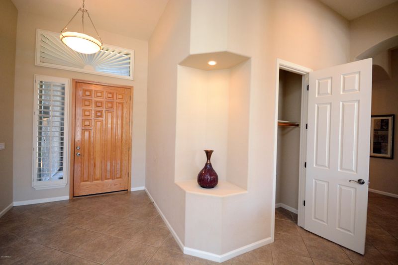 1872 S Comanche Dr, Chandler, AZ 85286