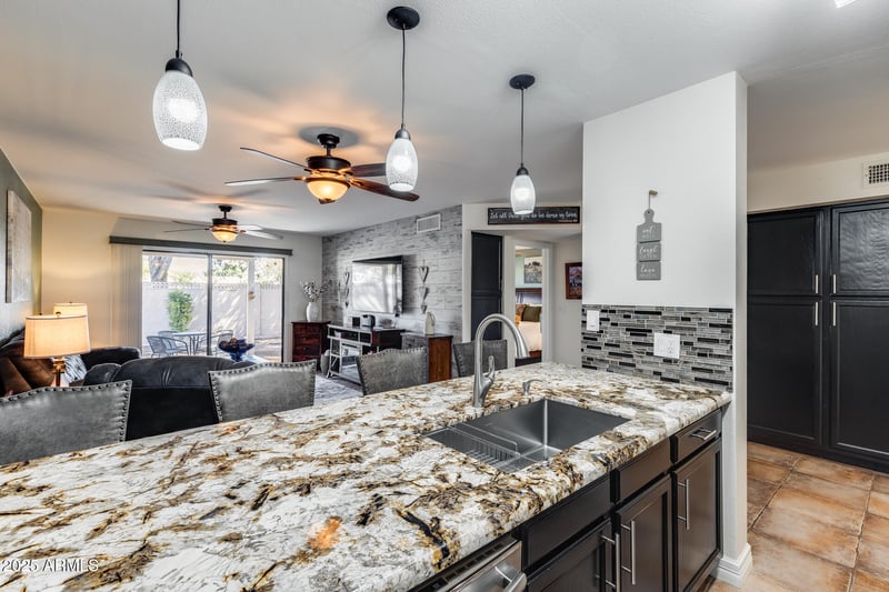 18725 92nd Dr, Peoria, AZ 85382