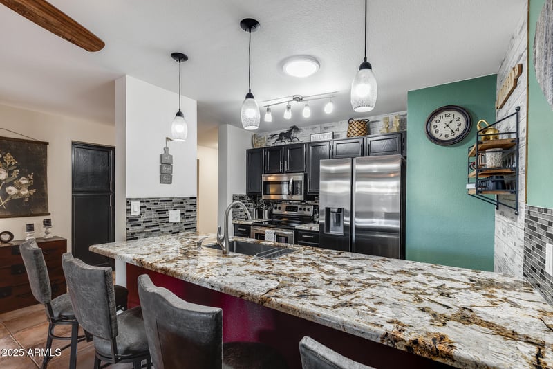 18725 92nd Dr, Peoria, AZ 85382
