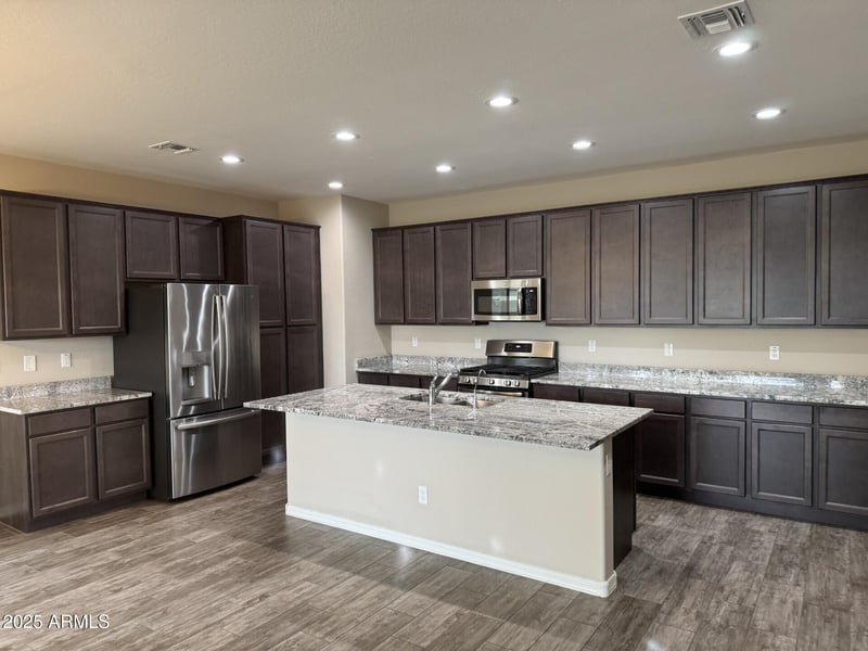 18728 51st Dr, Glendale, AZ 85308