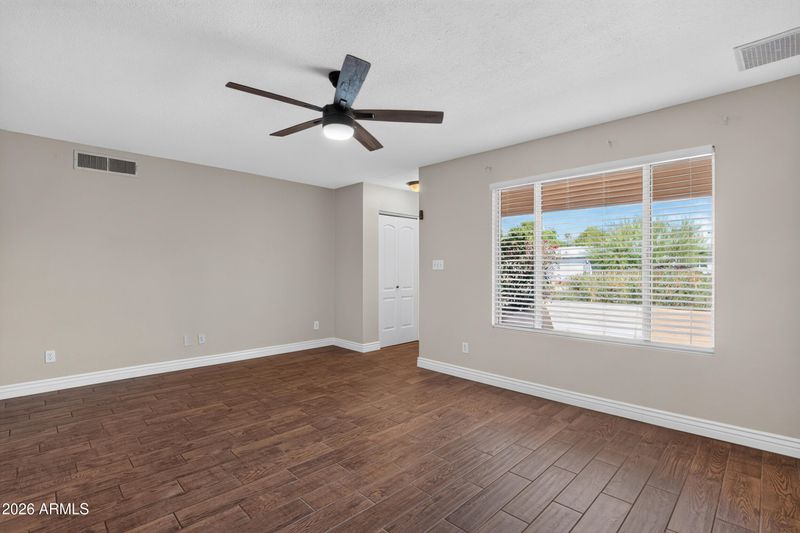 1873 E Watson Dr, Tempe, AZ 85283