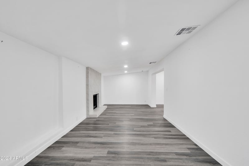 1873 Ellis Dr, Tempe, AZ 85282