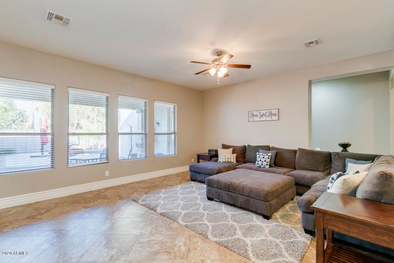 18742 E Druids Glen Rd, Queen Creek, AZ 85142