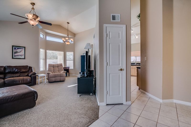 1875 E Brentrup Dr, Tempe, AZ 85283