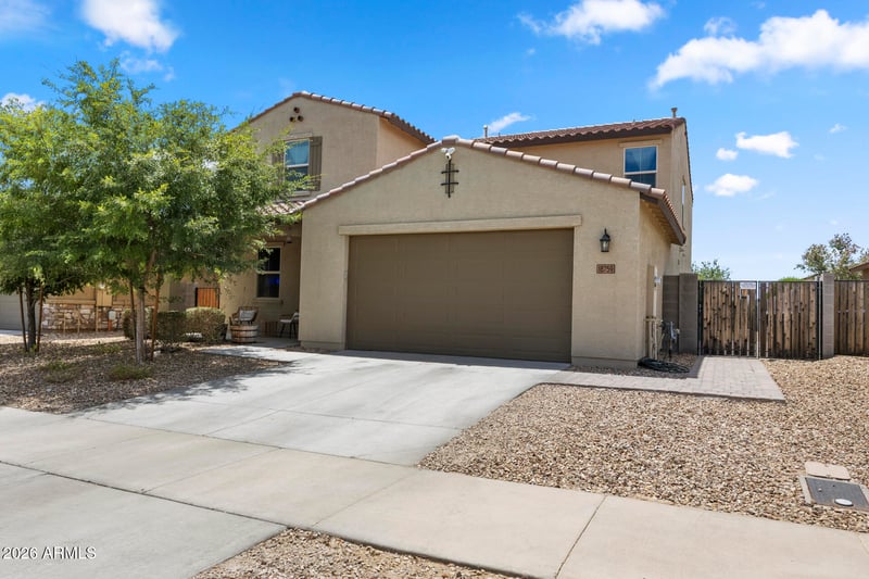 18759 W Yucatan Dr, Surprise, AZ 85388