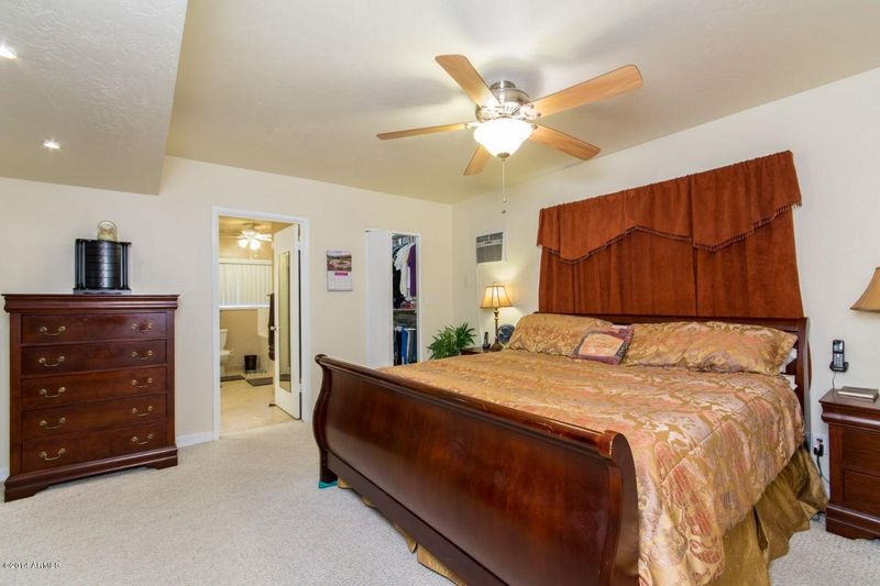 1876 E Concorda Dr, Tempe, AZ 85282