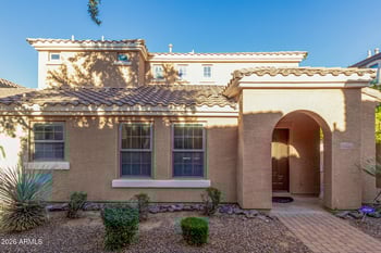 1877 Tucana Ln, Gilbert, AZ 85295
