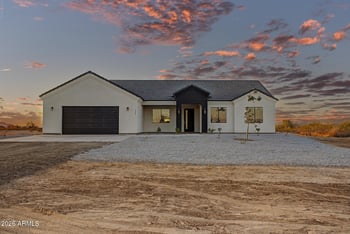 18772 W Beechnut Dr, Buckeye, AZ 85326