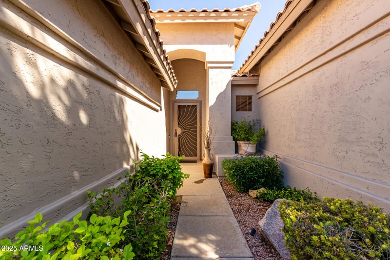 1880 Dava Dr, Tempe, AZ 85283