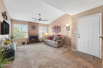 1880 E Morten Ave #214, Phoenix, AZ 85020