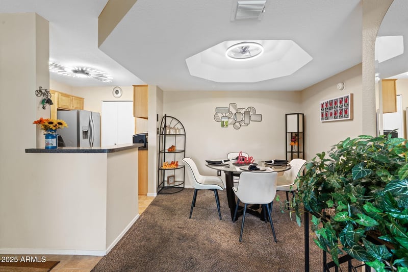 1880 Morten Ave #221, Phoenix, AZ 85020